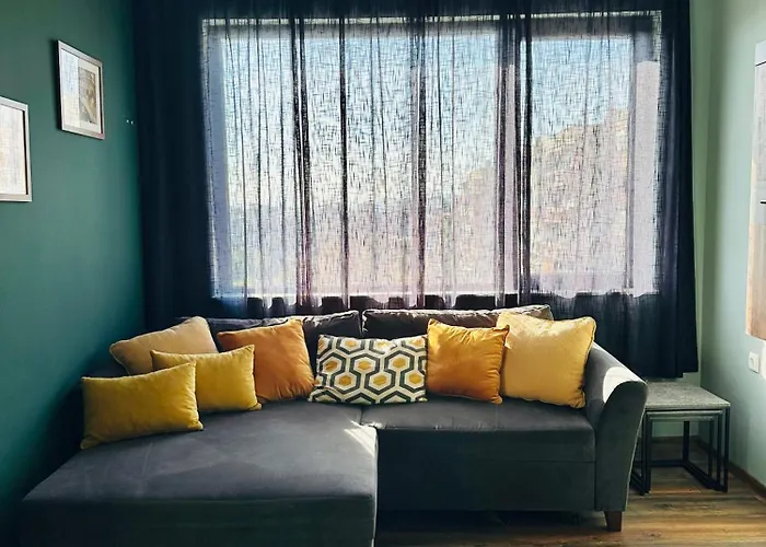 Vyara 56 * 瓦爾納